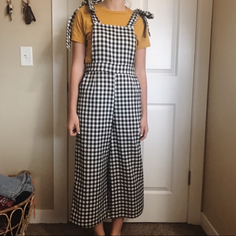 Forever21 Tie Strap Gingham Overall Jumpsuit